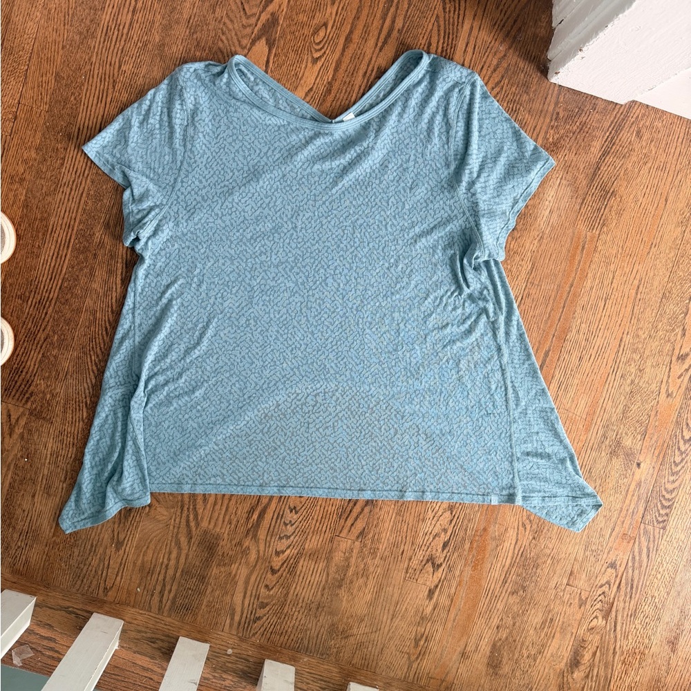 lululemon athletica Light Blue Short Sleeve Scoop Neck Tee